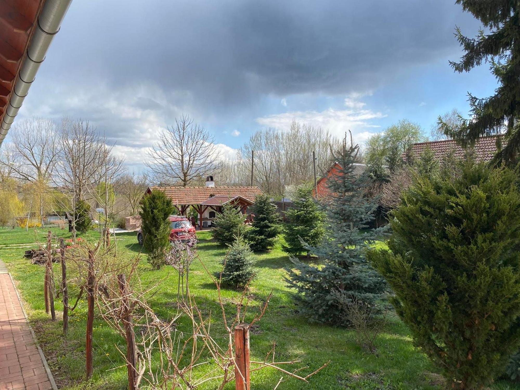 Almosdi Topart Vendeghaz Dış mekan fotoğraf